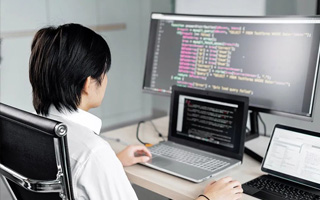 长沙 api php源码,下载的php源码怎么运行呢？